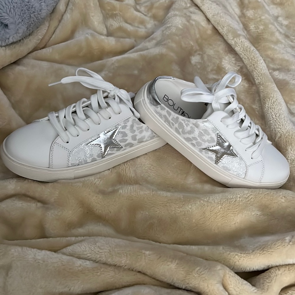 Leopard print white and silver backless shoes by Corky